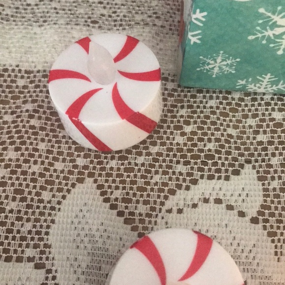 🆕 Peppermint Battery Flickering Tea Lights - Picture 6 of 7